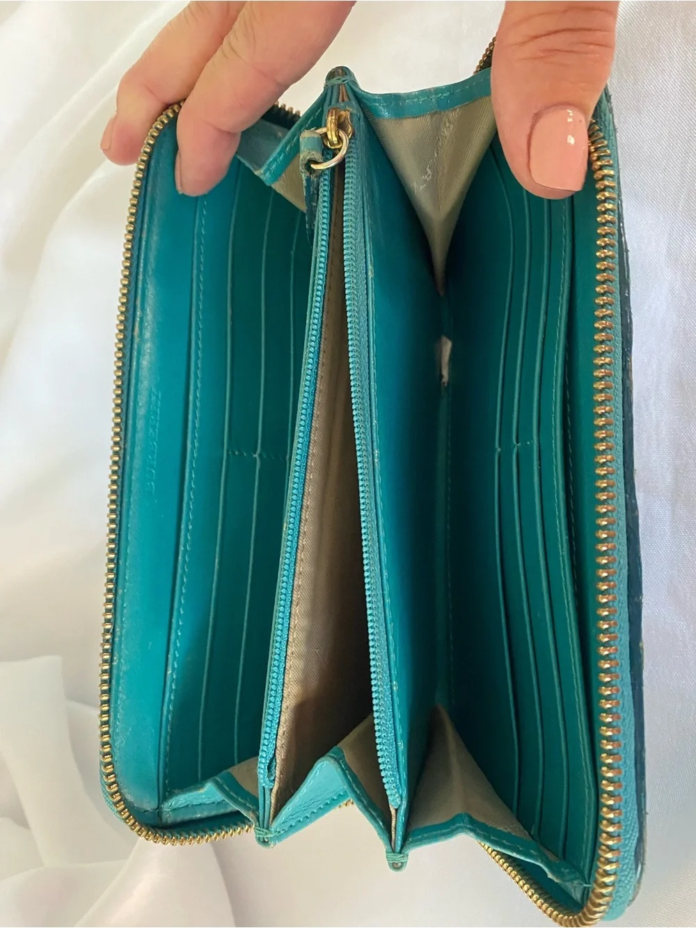 Burberry zip around